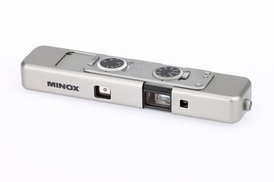 Lot 179 - A Minox TLX Sub-Miniature Camera Set