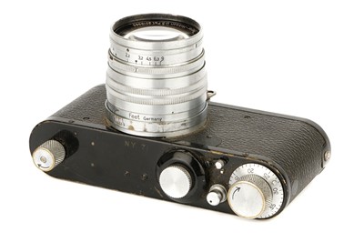 Lot 142 - A Leica Standard Model E X-Ray Camera