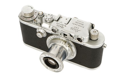 Lot 143 - A Leica Wetzlar 72 Half Frame Rrangefinder Camera