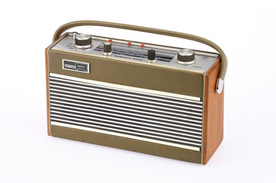 Lot 885 - A Roberts R505 Portable Radio