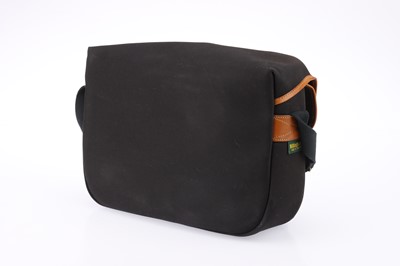 Lot 607 - A Billingham Hadley Black/Tan Medium Camera Bag