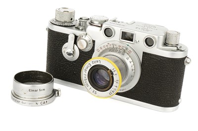 Lot 147 - A Leica IIIf Delay Red Dial 'British Military' Rangefinder Camera
