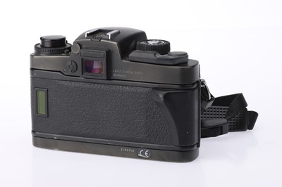 Lot 11 - A Leica R7 35mm SLR Camera