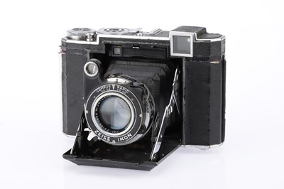 Lot 284 - A Zeiss Ikon Super Ikonta 532/16 Medium Format Camera