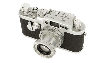 Lot 153 - A Leica IIIg Rangefinder Camera