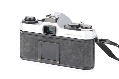 Lot 126 - A Pentax KX 35mm SLR Camera Outfit