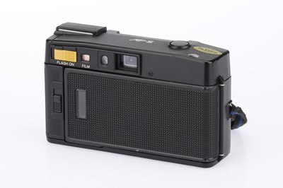 Lot 133 - A Minolta AF-S 35mm Compact Camera
