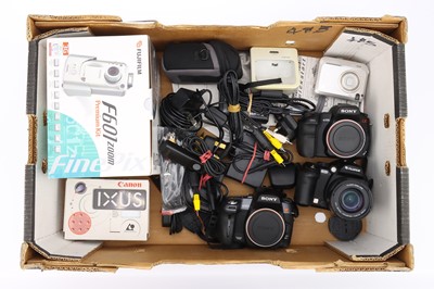 Lot 433 - A Selection of Sony and Fuji Digital Cameras