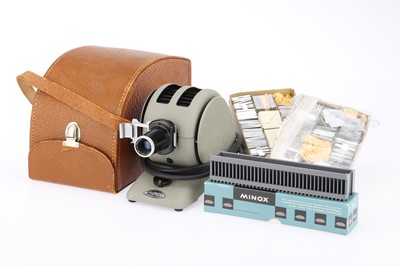 Lot 358 - A Minox 3001 Slide Projector