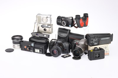 Lot 426 - A Mixed Selection of Cameras & Accessories