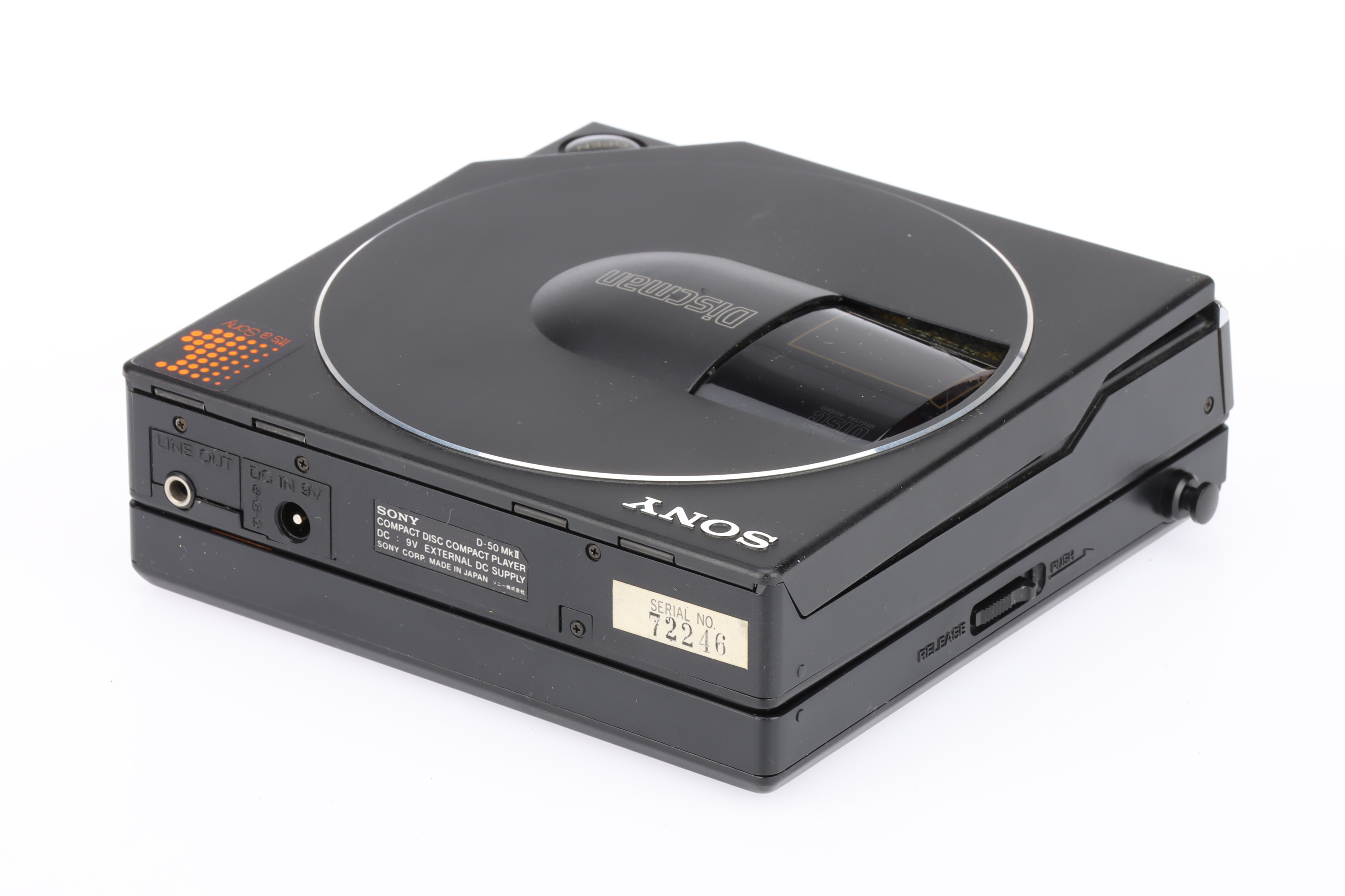 Lot 906 - A Sony D50 Mk II Discman Compact CD Player,