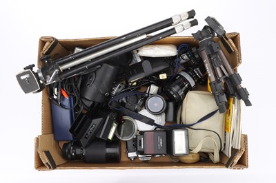 Lot 143 - A Selection of Various Cameras, Lenses & Accessories