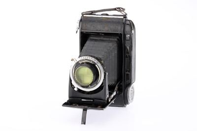 Lot 264 - A Voigtlander Bessa RF Medium Format Folding Rangefinder Camera