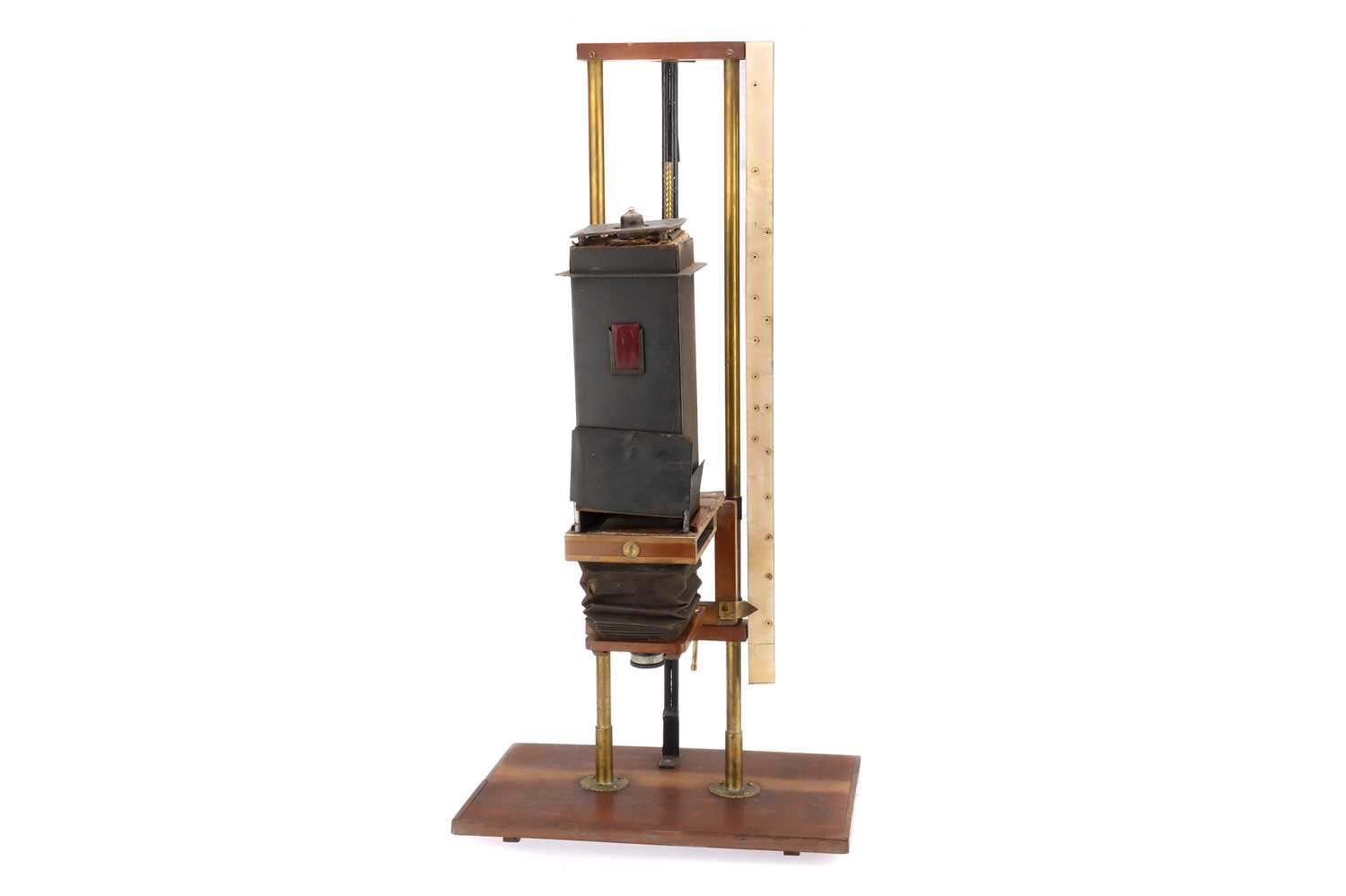 Lot 666 - An Early 20th Century Photographic Enlarger