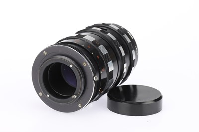 Lot 149 - A Selection of German 35mm SLR Cameras