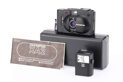 Lot 178 - An Olympus XA2 35mm Viewfinder Camera