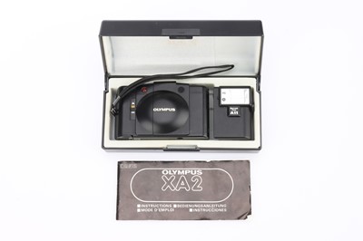 Lot 178 - An Olympus XA2 35mm Viewfinder Camera