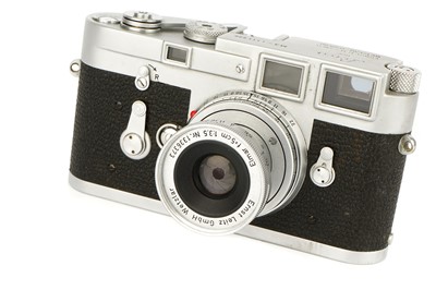 Lot 182 - A Leica M3 Rangefinder Camera