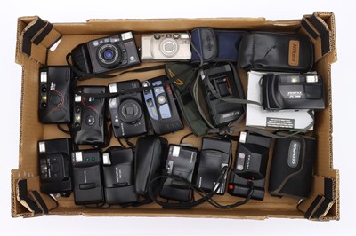 Lot 87 - A Tray of Olympus and Other Compact Film Cameras