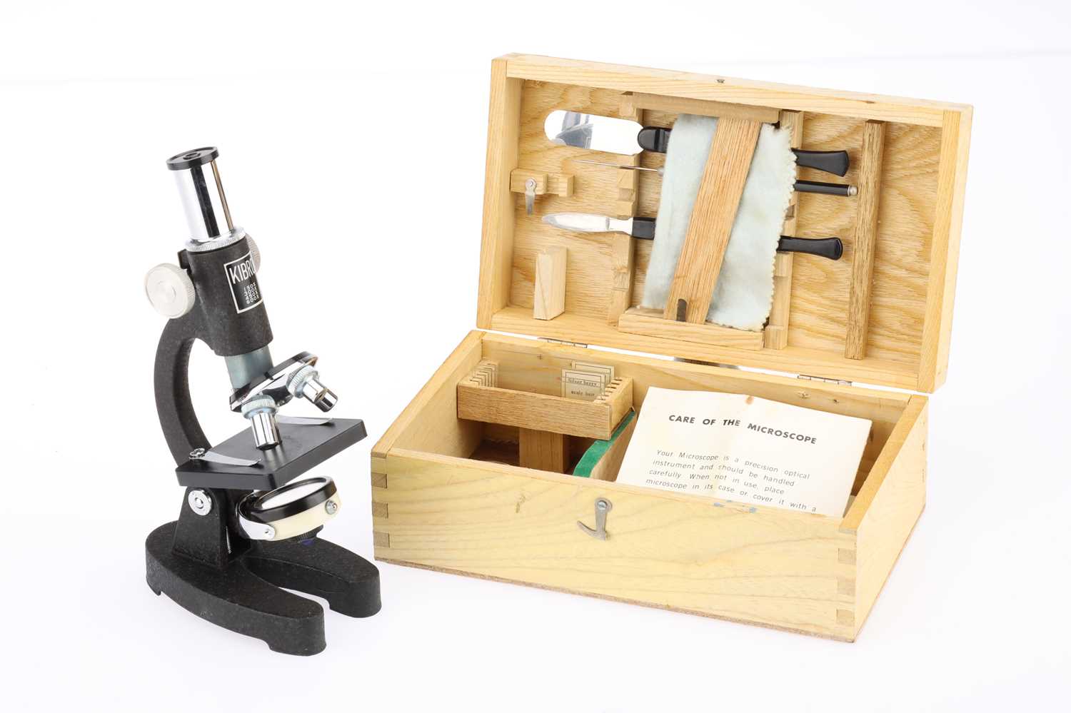 Lot 832 - A Student's Microscope Set by Kibro,