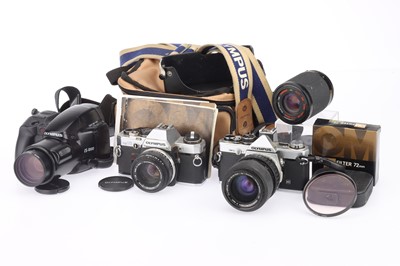 Lot 188 - A Selection of Olympus Cameras