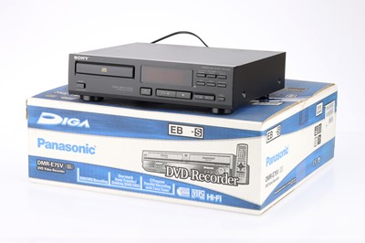 Lot 892 - A Sony Compact Disc Player CDP-M303