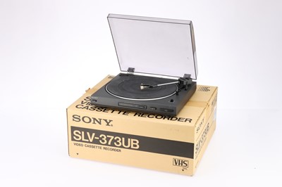 Lot 891 - A Sony Stereo Turntable System PS-LX60