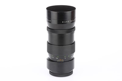 Lot 536 - A Pentacon f/4 300mm Lens