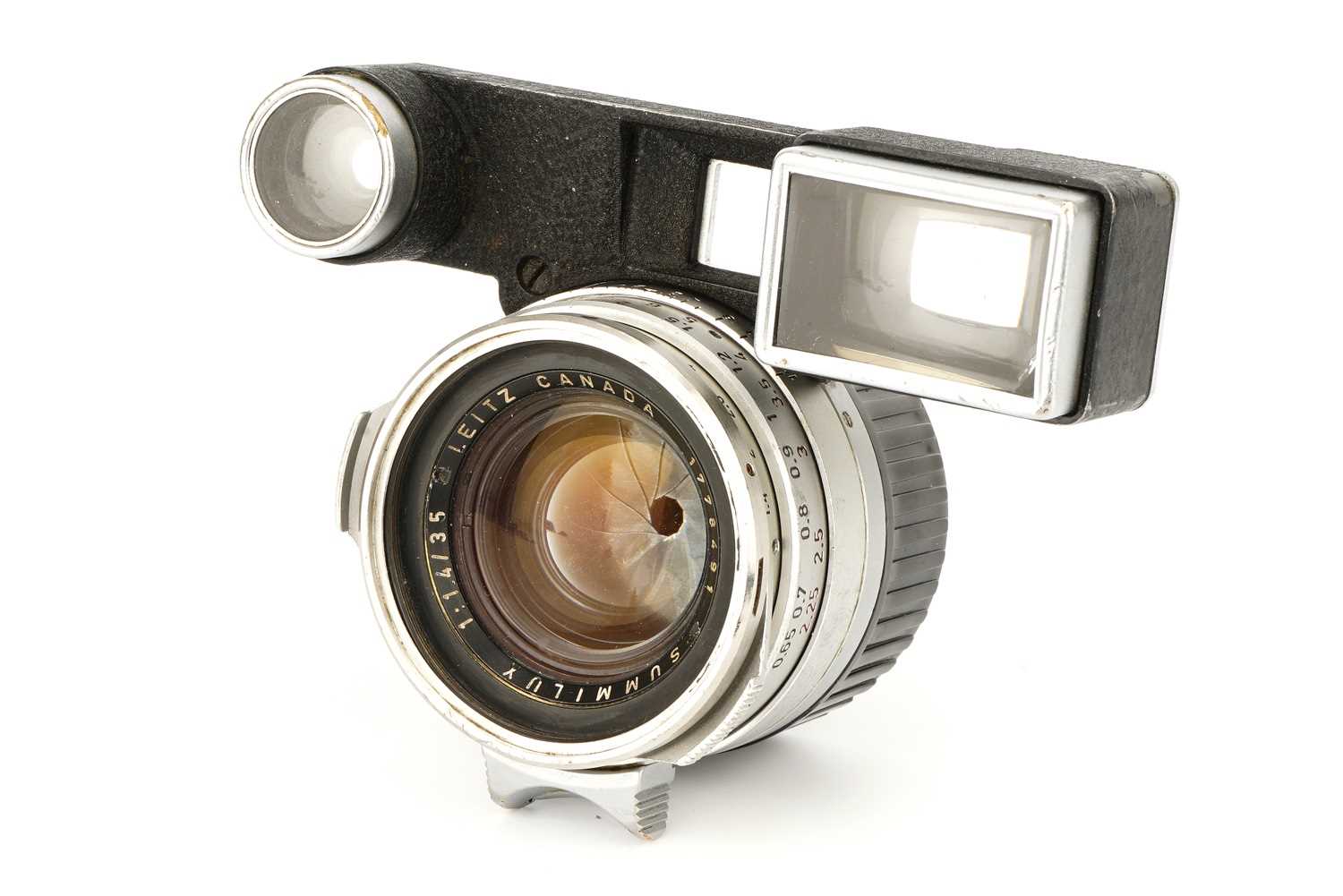 Lot 191 - A Leitz Summilux f/1.4 35mm ”Steel Rim’ Lens