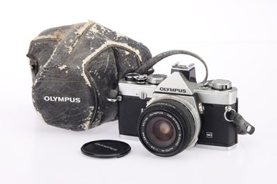 Lot 190 - An Olympus OM-1N 35mm SLR Camera