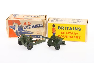 Lot 1283 - Britains post WW2 set 2173 B.A.T. Gun in very uncommon 1950's enclosed box, with a 9725 4.5 inch howitzer