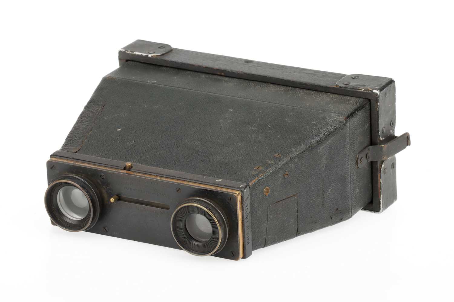 Lot 145 - A London Stereoscoptic 'The Binocular Camera'