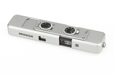 Lot 125 - A Minox TLX Sub-Miniature Camera