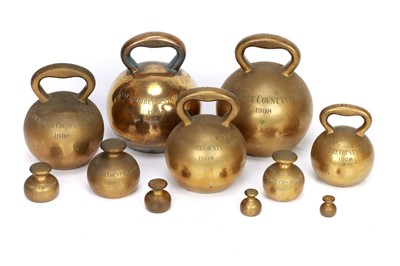 Lot 410 - A Collection of Lose Standard Spherical Avoirdupois Weights