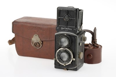 Lot 92 - An Original Baby Rolleiflex Model 4RF 421 4x4cm TLR Camera