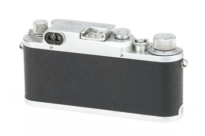 Lot 8 - A Leitz Wetzlar Leica IIIc 35mm Rangefinder Camera