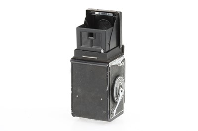 Lot 94 - A Yashica-Mat Medium Format TLR Camera