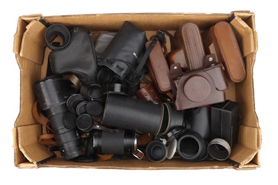 Lot 186 - A Tray of Lenses and Camera Cases