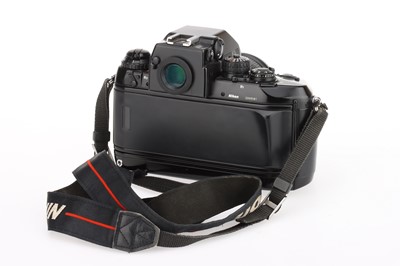 Lot 33 - A Nikon F4 35mm SLR Camera