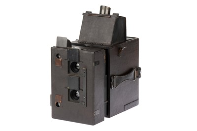 Lot 202 - A Newman & Guardia Twin Lens Reflex Camera