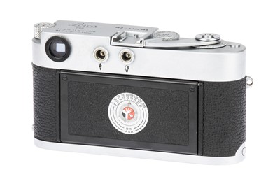 Lot 33 - A Leica M2 KS-15 (4) Rangefinder Camera Outfit