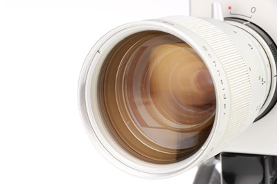 Lot 303 - A Braun Nizo S800 Super 8 Cine Movie Camera