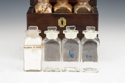 Lot 37 - A Small Victorian Domestic Medicine Chest