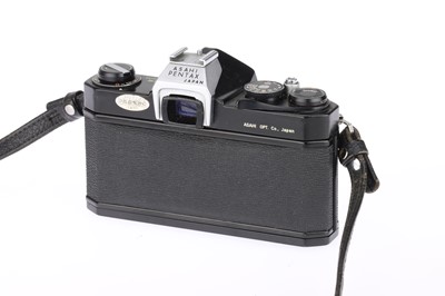 Lot 252 - A Black Asahi Pentax Spotmatic SP 35mm SLR Camera