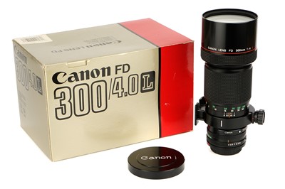 Lot 268 - A Canon FD L f/4 300mm Lens