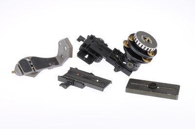 Lot 495 - A Manfrotto 302 Panorama Tripod Head