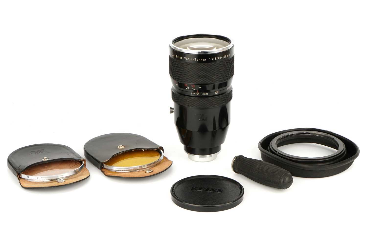 Lot 277 - A Carl Zeiss Vario-Sonnar f/2.8 40-120mm Lens