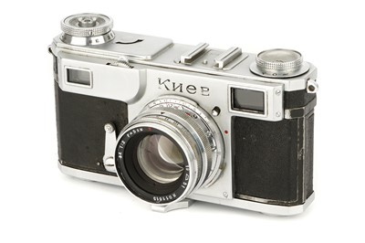 Lot 282 - A KIEV Arsenall Kiev II Rangefindera Camera