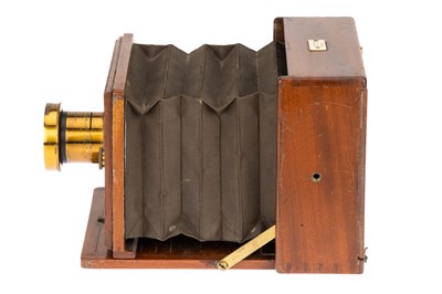 Lot 236 - A J. T. Chapman Half Plate Mahogany Field Camera