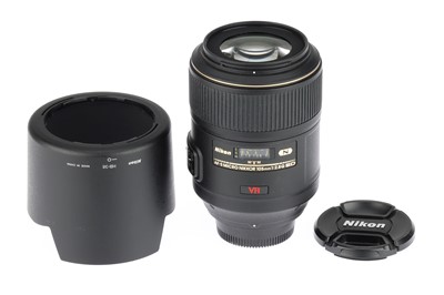 Lot 118 - A Nikon AF-S Micro NIkkor N VR ED G f/2.8 105mm Lens